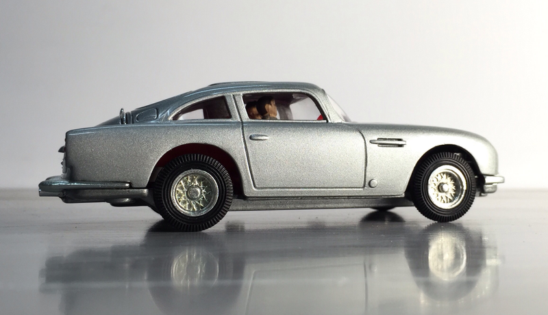 Illustration for article titled Martin, Aston Martin by Corgi